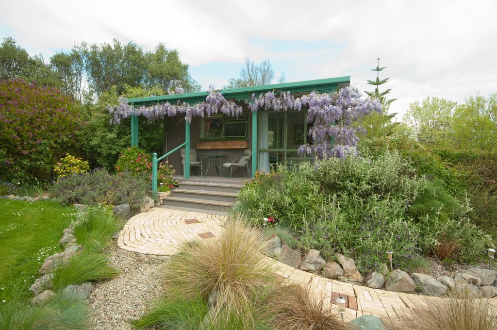 Upper Moutere Waterwheel Cottage מראה חיצוני תמונה